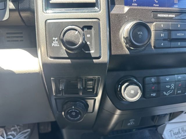 Used 2022 Ford F350 XLT w/ XLT Premium Package AWD/4WD image 39