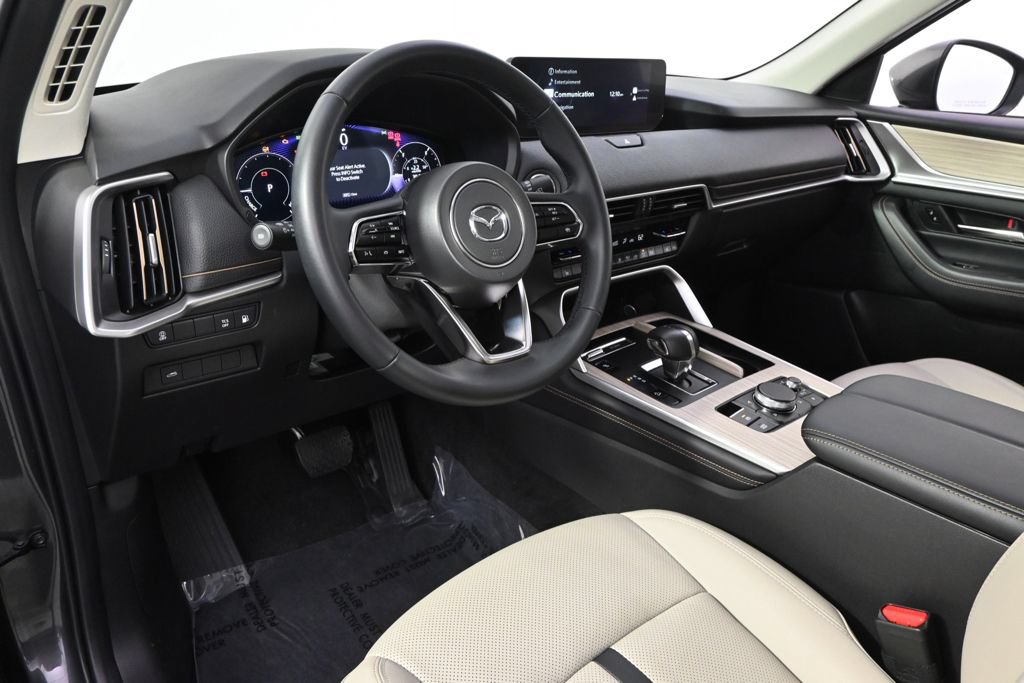 Certified 2024 MAZDA CX-90 Plug-In Hybrid w/ Preferred AWD/4WD image 12