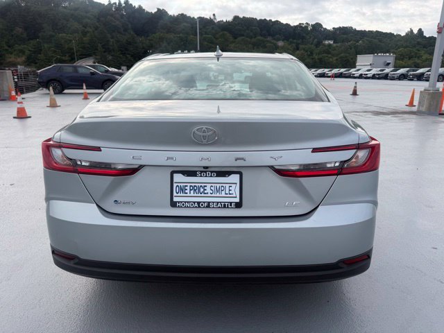 Used 2025 Toyota Camry LE FWD image 4