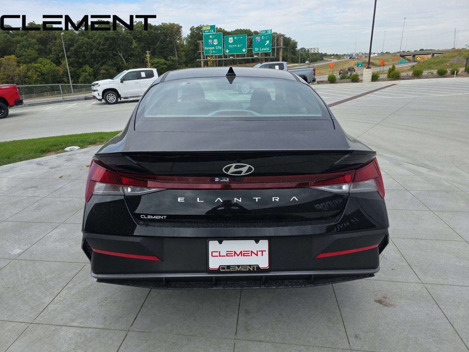 Certified 2025 Hyundai Elantra Sport FWD image 10