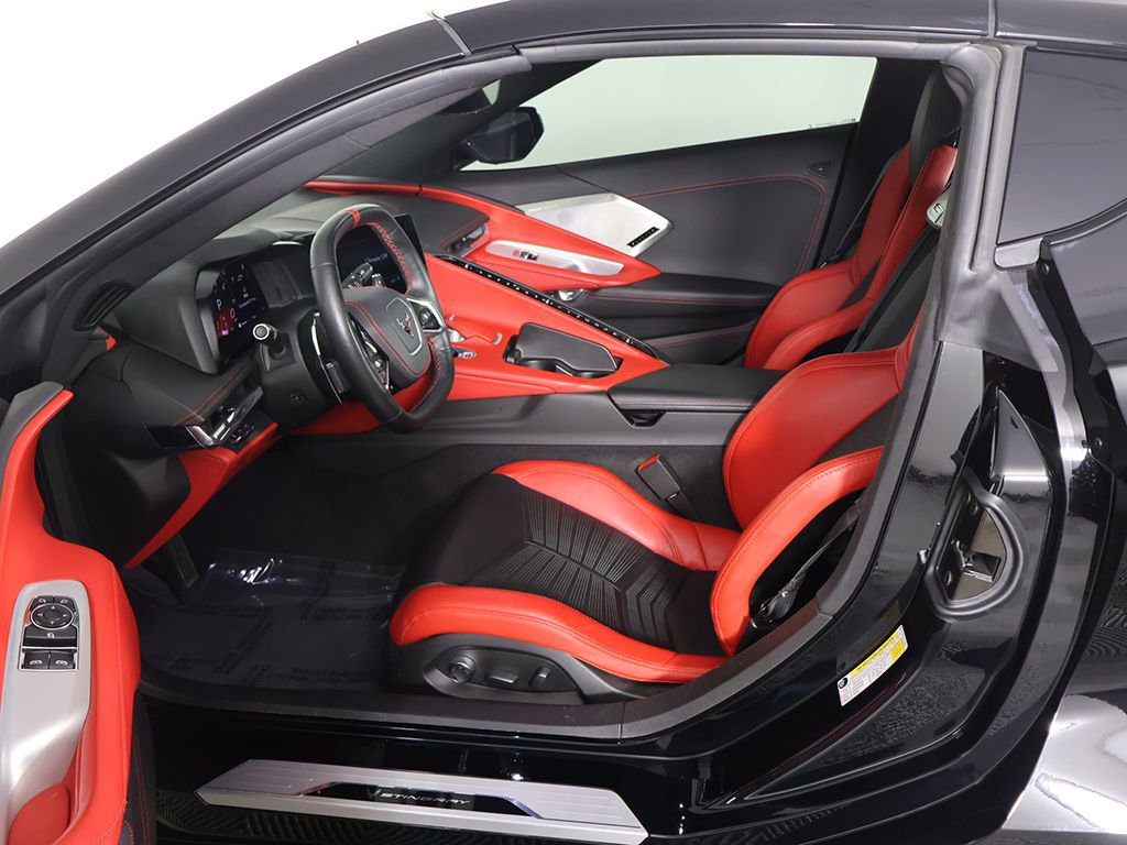 Used 2020 Chevrolet Corvette Stingray Premium Cpe w/ 3LT Preferred Equipment Group image 29