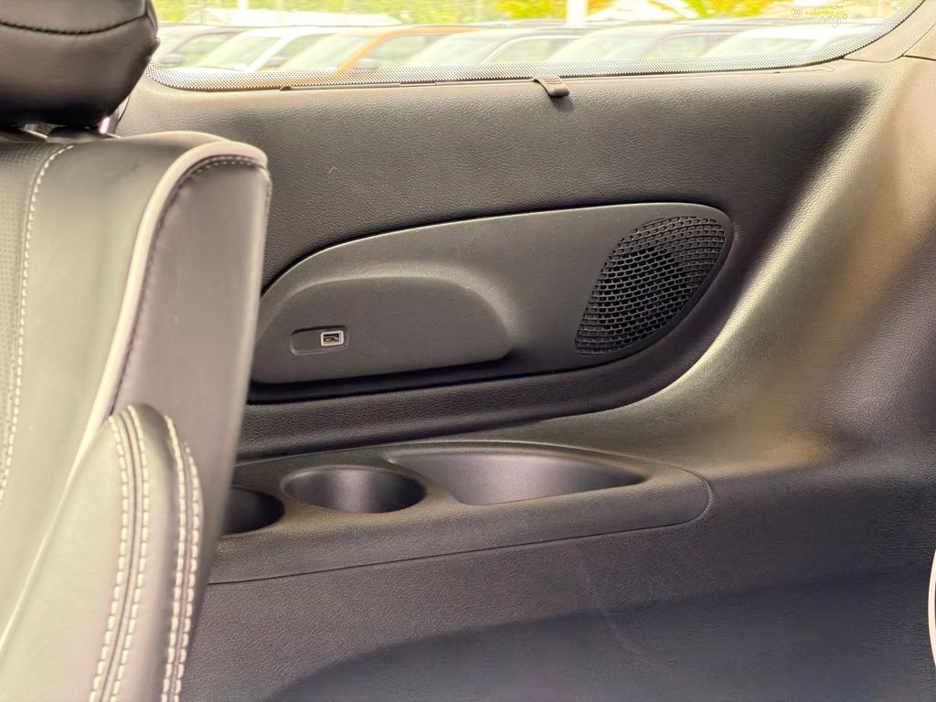 Used 2025 Chrysler Pacifica Limited w/ Uconnect Theater Family Group AWD/4WD image 33