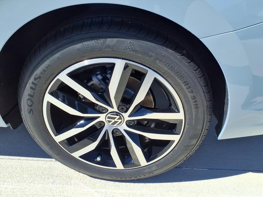 New 2026 Volkswagen Jetta SE image 8