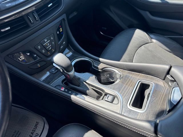 Used 2019 Buick Envision Premium w/ Driver Confidence Package image 23