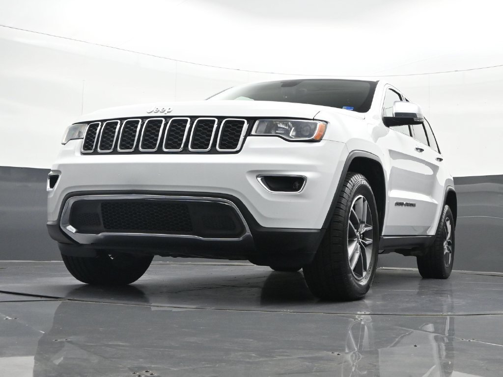 Used 2018 Jeep Grand Cherokee Limited AWD/4WD image 38