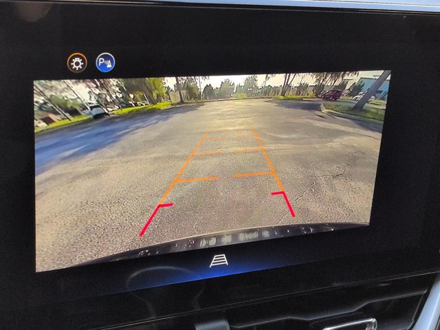 Used 2026 Chevrolet Equinox LT FWD image 19