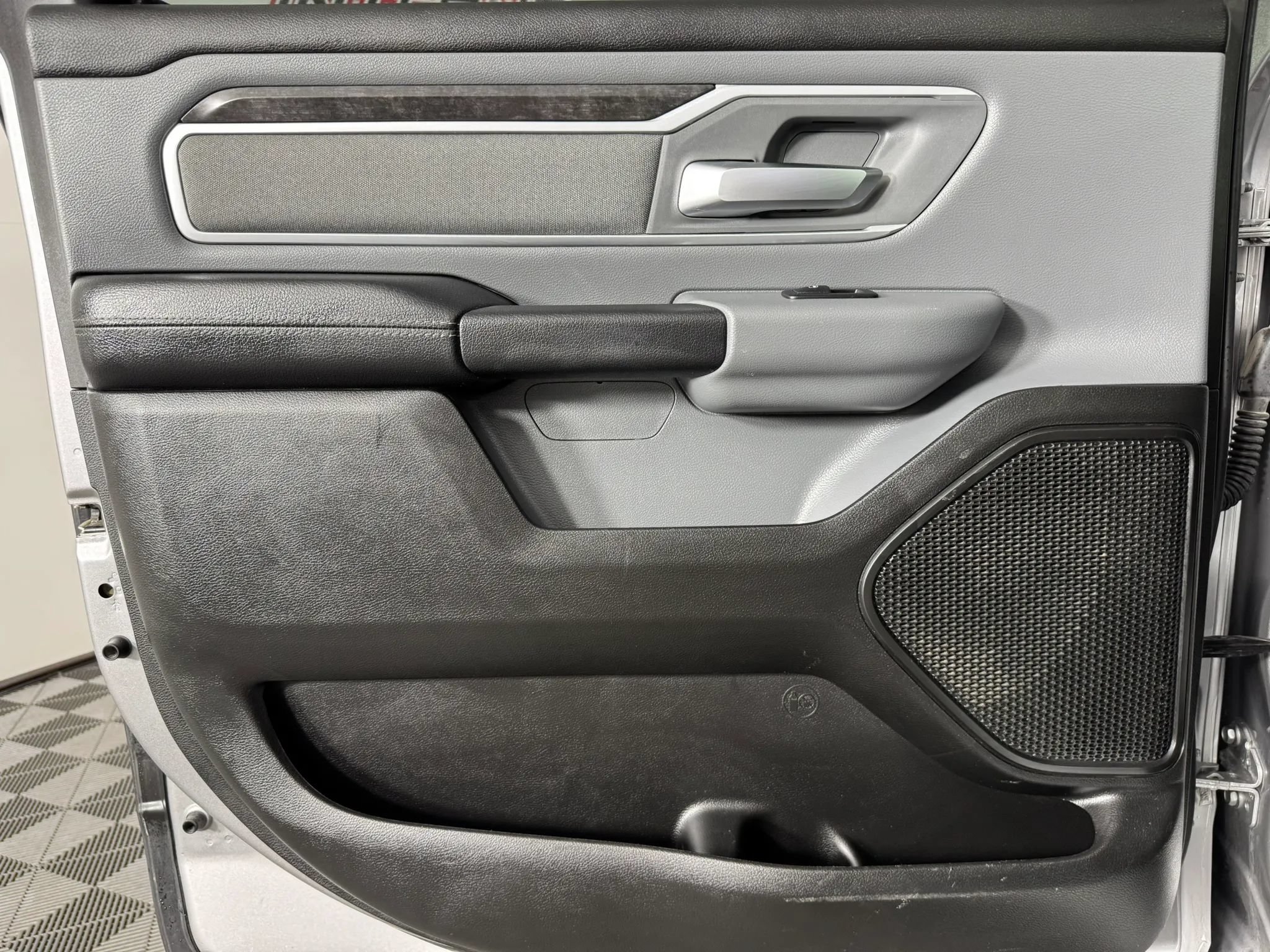 Used 2022 RAM 1500 Big Horn AWD/4WD image 39