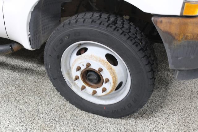 Used 2002 Ford F550 XL image 26