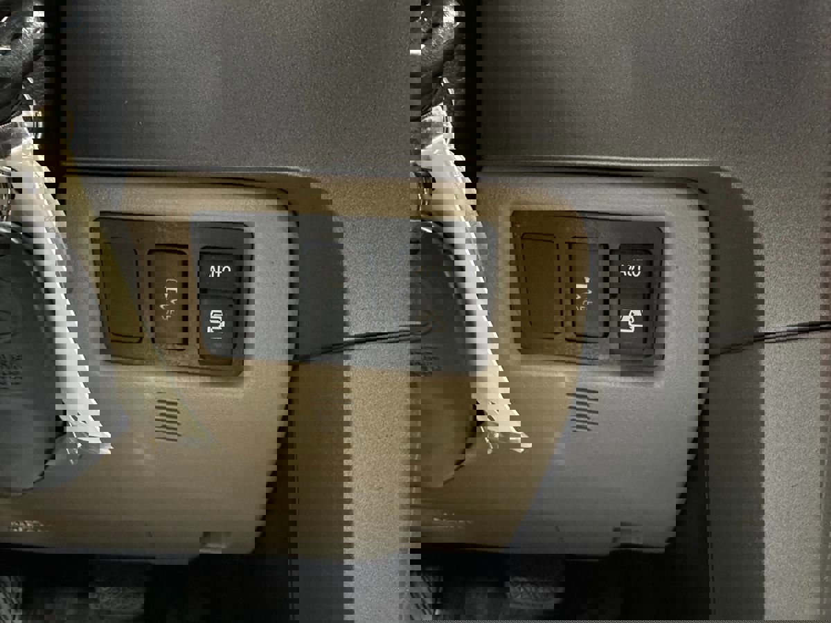 Used 2016 Toyota Sequoia SR5 image 34