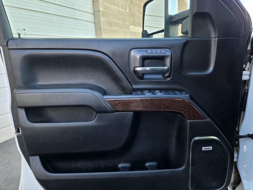 Used 2017 GMC Sierra 2500 SLT w/ Duramax Plus Package image 22