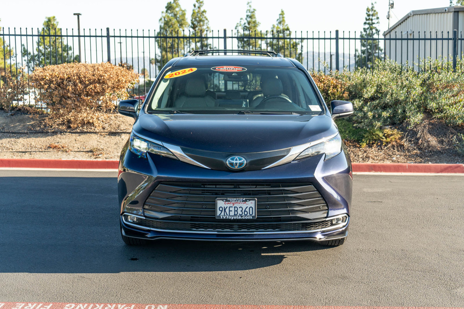 Certified 2024 Toyota Sienna XLE w/ XLE Plus Package FWD image 2