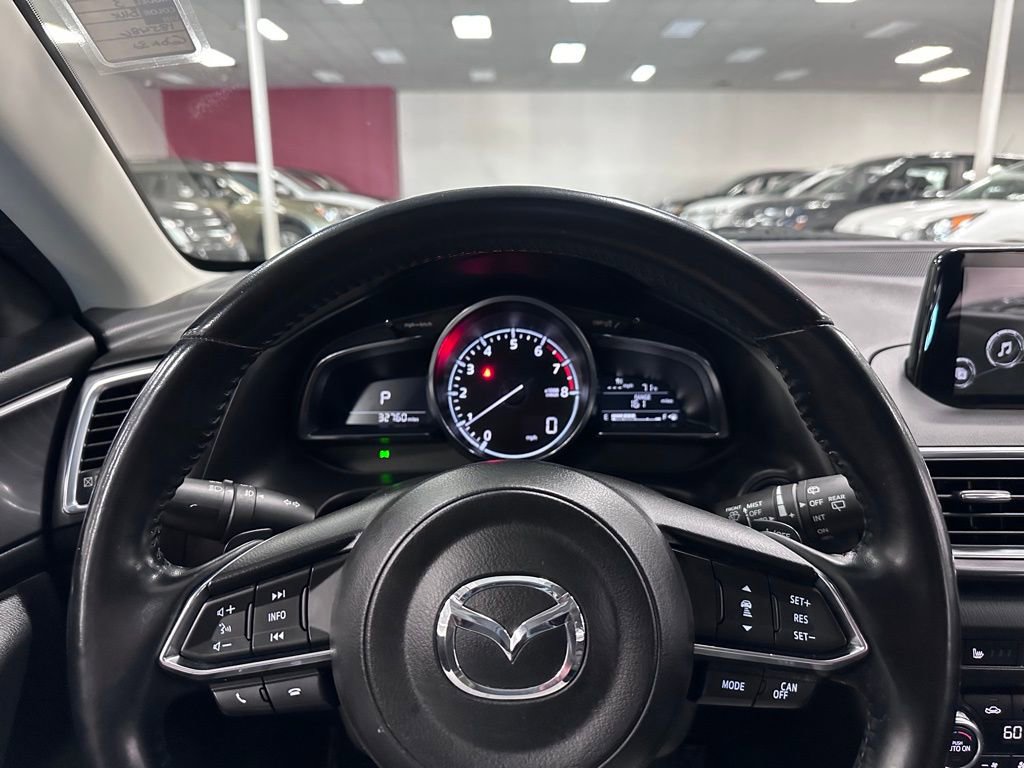 Used 2018 MAZDA MAZDA3 Grand Touring w/ Premium Equipment Package image 17