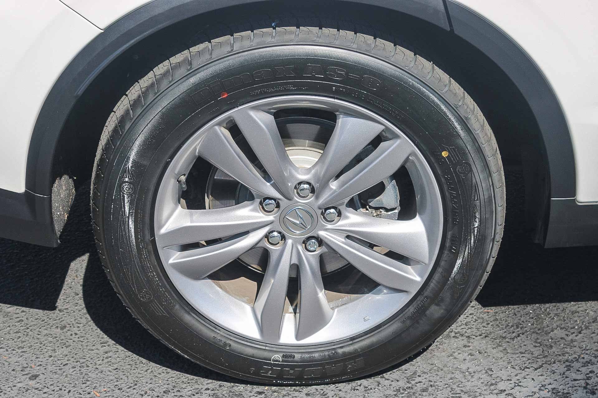 Used 2023 Acura MDX SH-AWD image 12