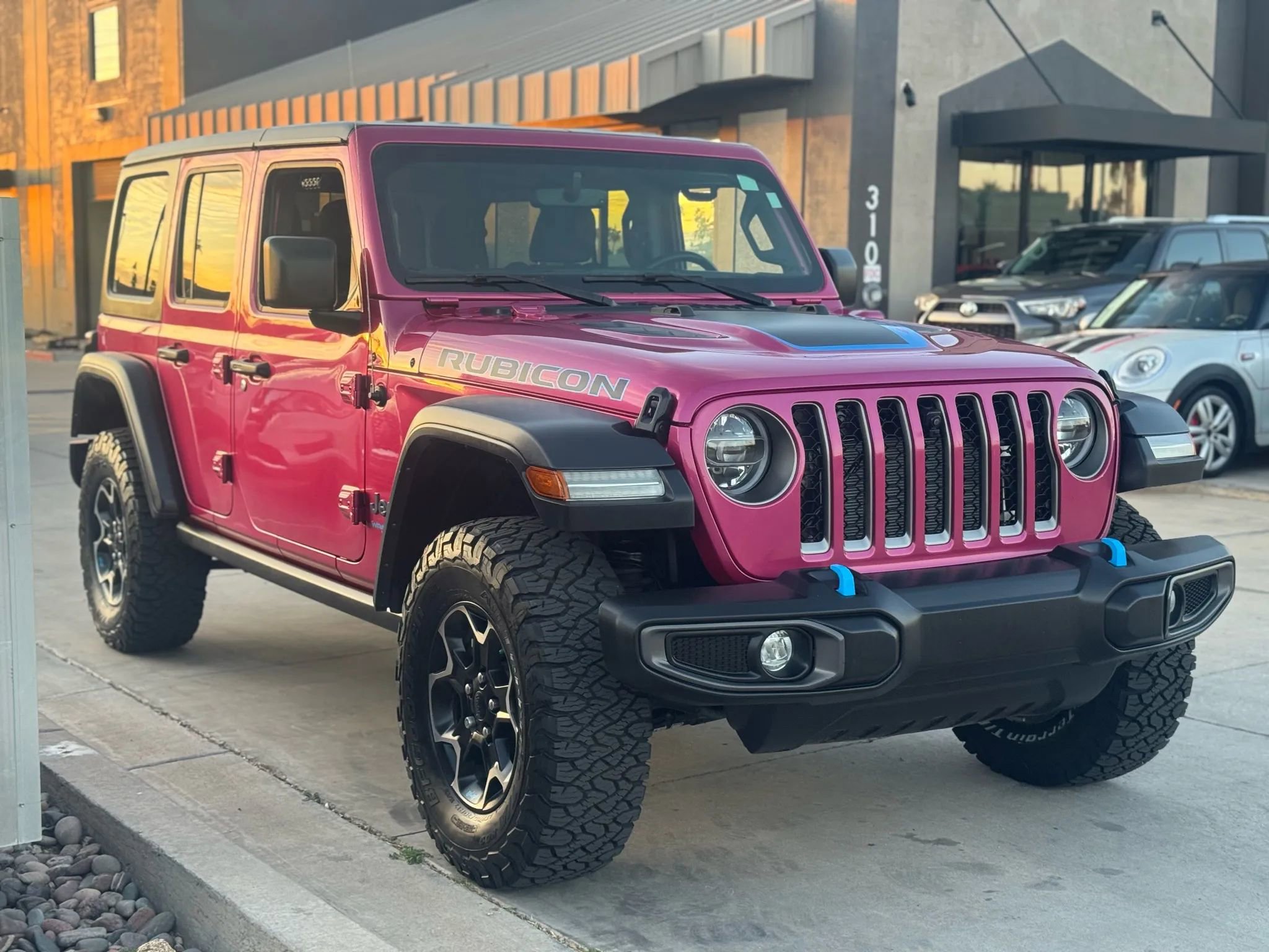 Used 2022 Jeep Wrangler Unlimited Rubicon 4xe w/ Safety Group image 4