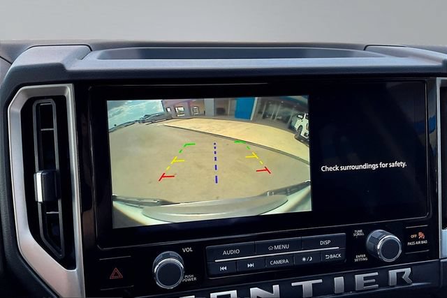 Used 2025 Nissan Frontier SV AWD/4WD image 15