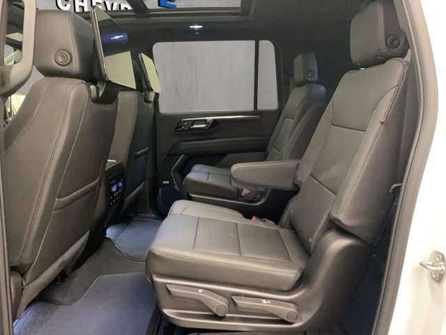 New 2026 Chevrolet Suburban Z71 w/ Z71 Off-Road Package AWD/4WD image 9