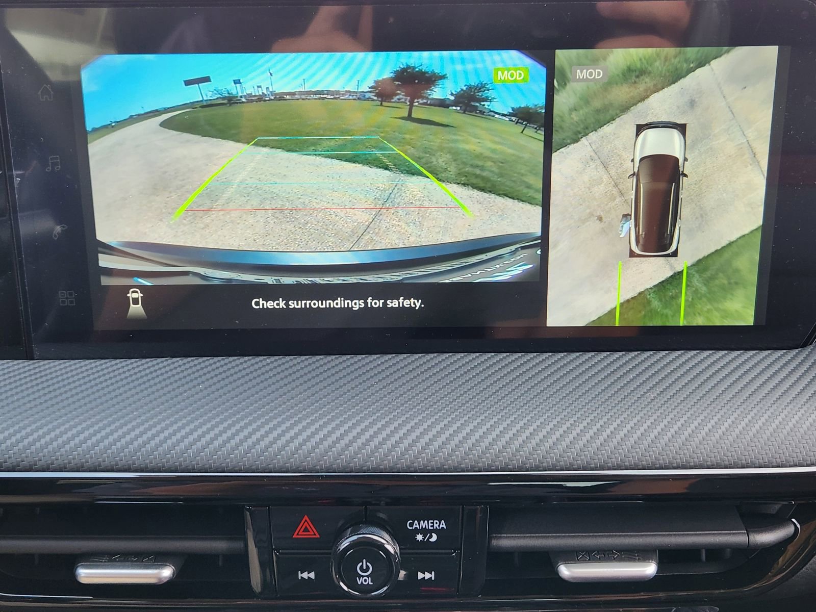 New 2026 Nissan Kicks SR image 17