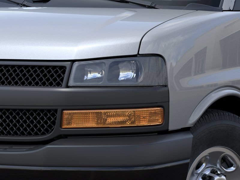 New 2026 Chevrolet Express 3500 RWD image 10