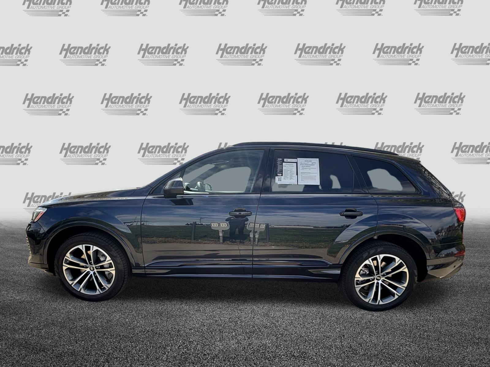 Certified 2025 Audi Q7 2.0T Premium w/ Convenience Plus Package image 7