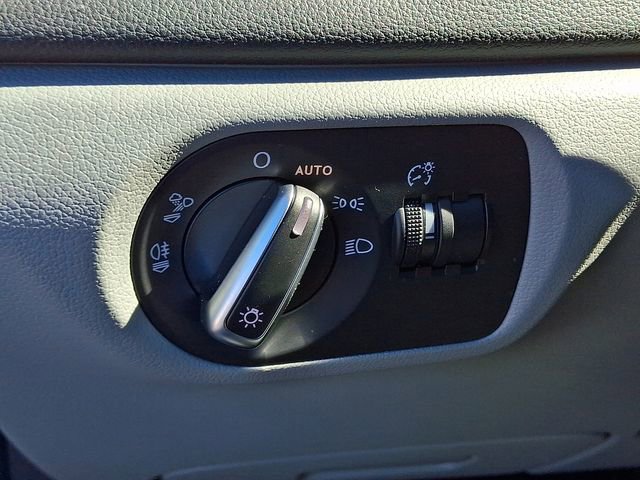 Used 2018 Audi Q3 2.0T Premium image 29