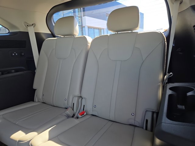 Used 2025 Kia Sorento EX w/ Panoramic Sunroof Package FWD image 13