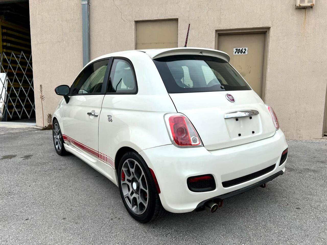 Used 2013 FIAT 500 Sport w/ Beats Audio Pkg image 12