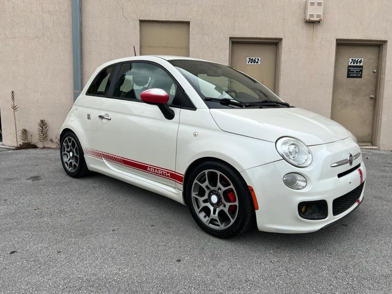 Used 2013 FIAT 500 Sport w/ Beats Audio Pkg image 11