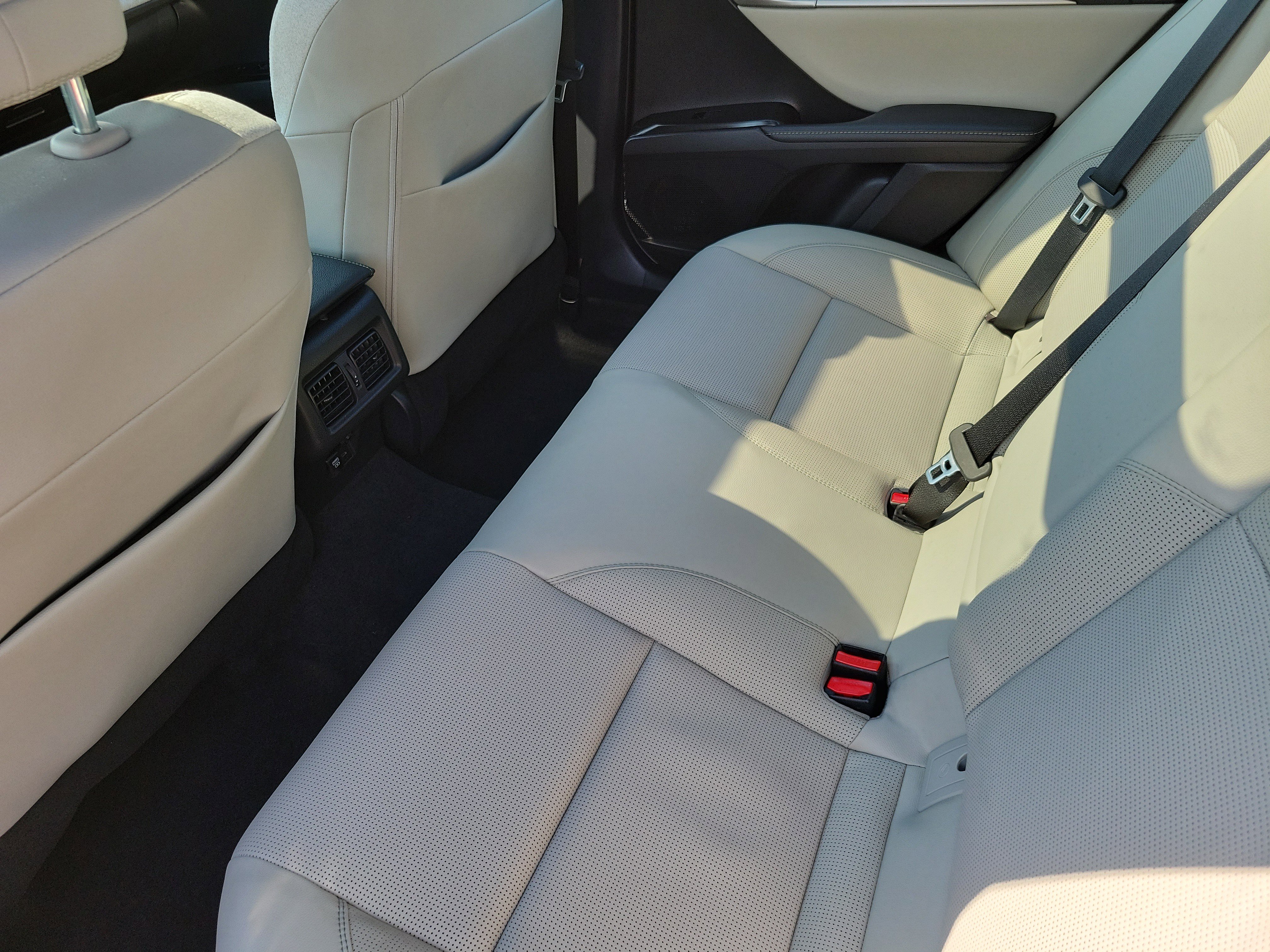 Certified 2025 Toyota Camry XLE w/ Premium Plus Package image 11