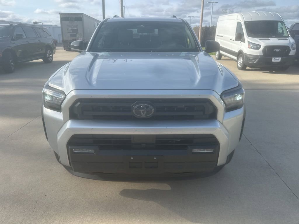 Used 2026 Toyota 4Runner SR5 AWD/4WD image 4