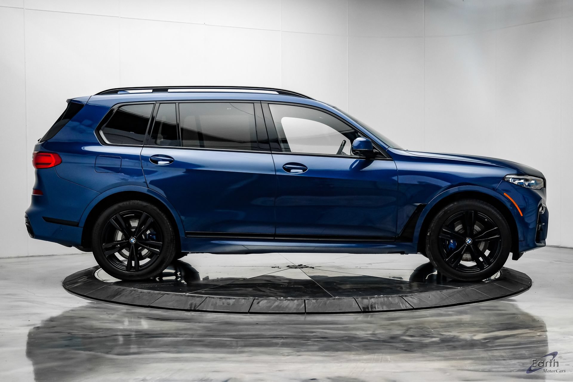 Used 2022 BMW X7 M50i w/ Dynamic Handling Package AWD/4WD image 18