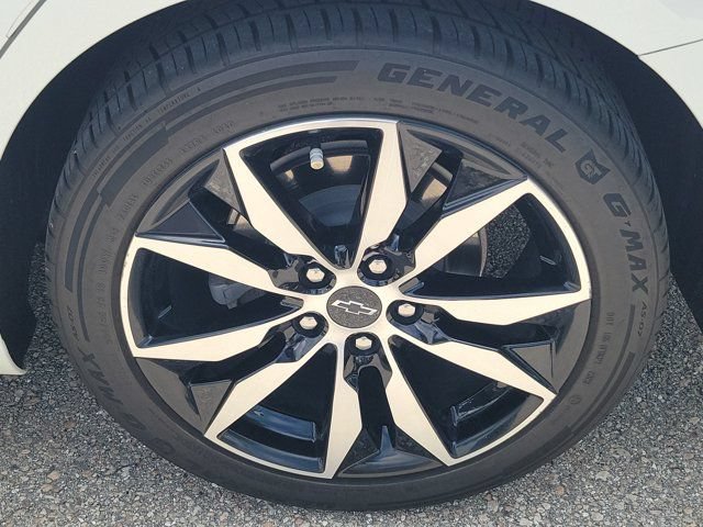 Used 2021 Chevrolet Malibu RS FWD image 11