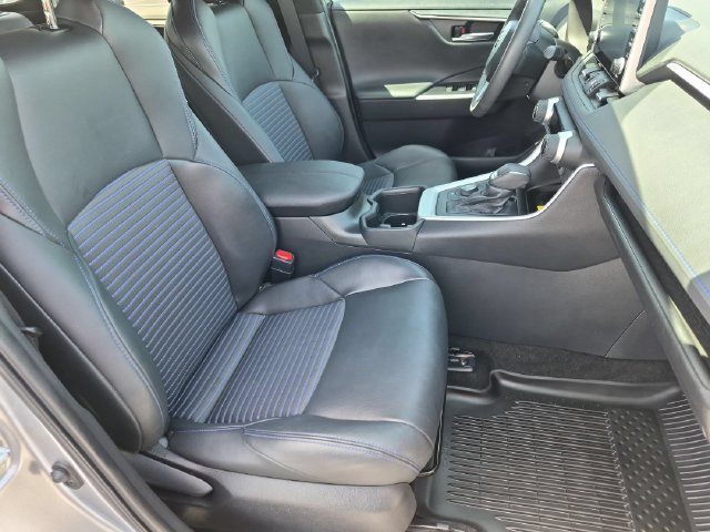 Used 2022 Toyota RAV4 XSE AWD/4WD image 20
