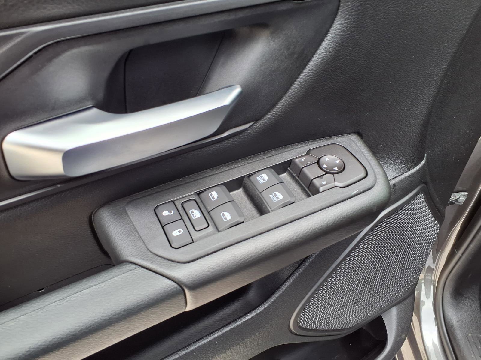 New 2026 RAM 1500 Express AWD/4WD image 11