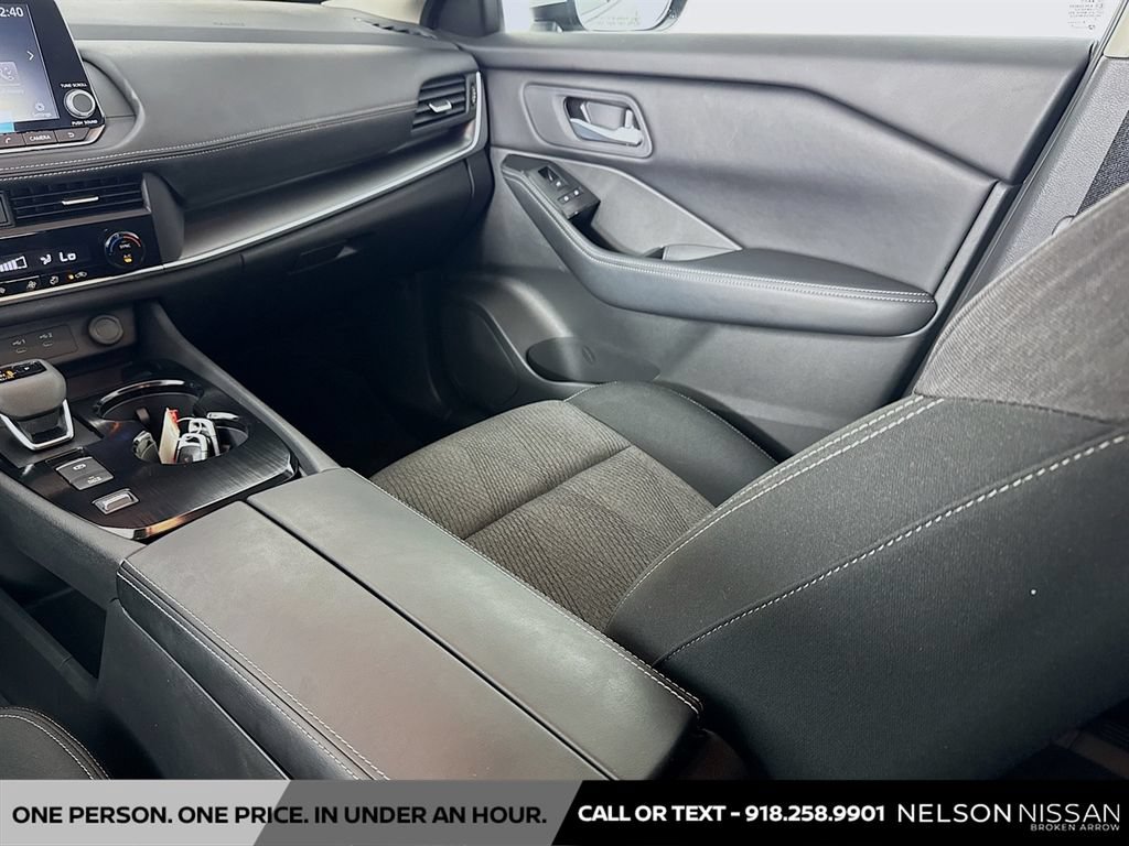 Certified 2026 Nissan Rogue SV FWD image 21