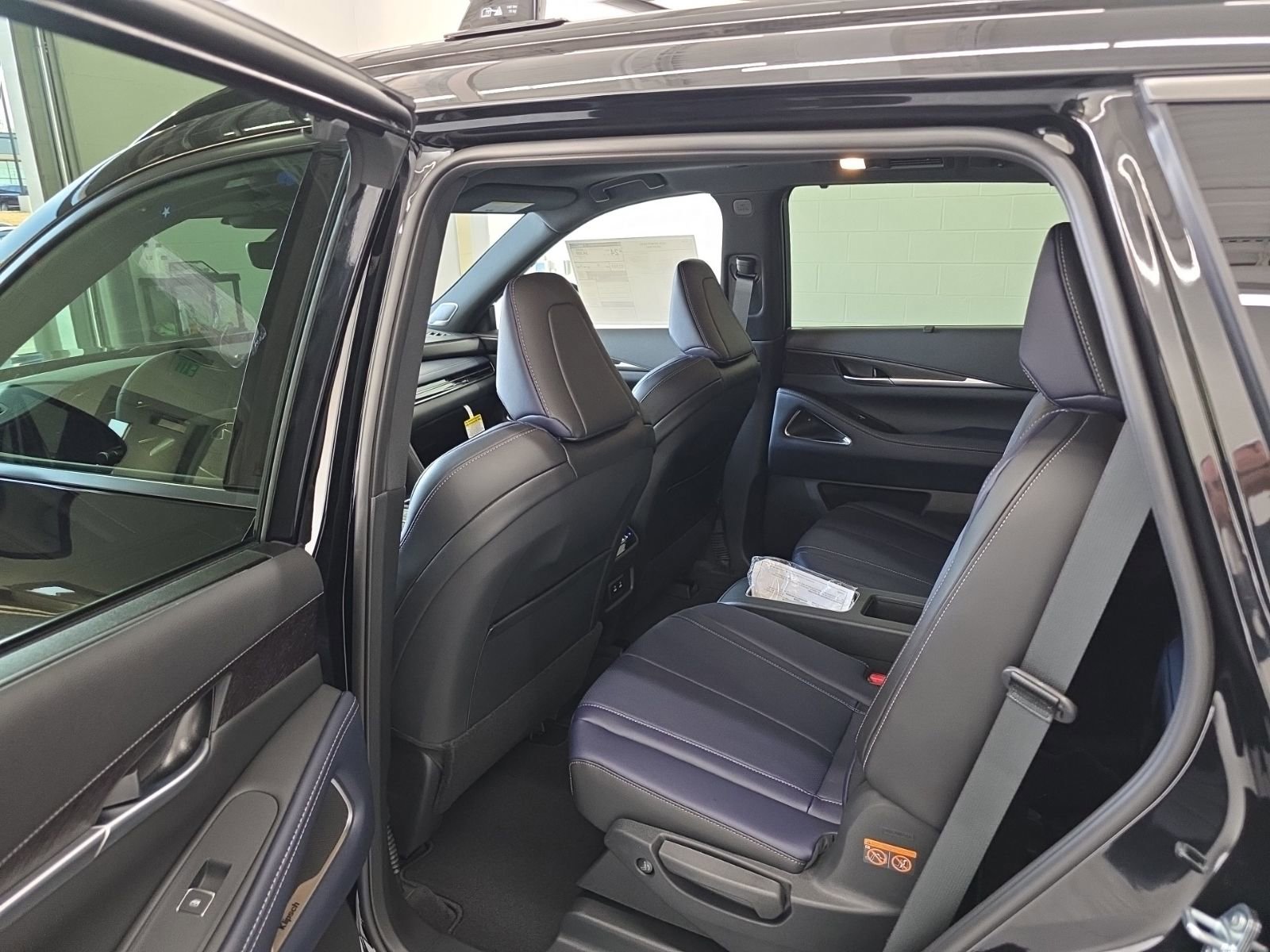 New 2026 INFINITI QX60 Sport w/ Dark Cargo Package AWD/4WD image 17