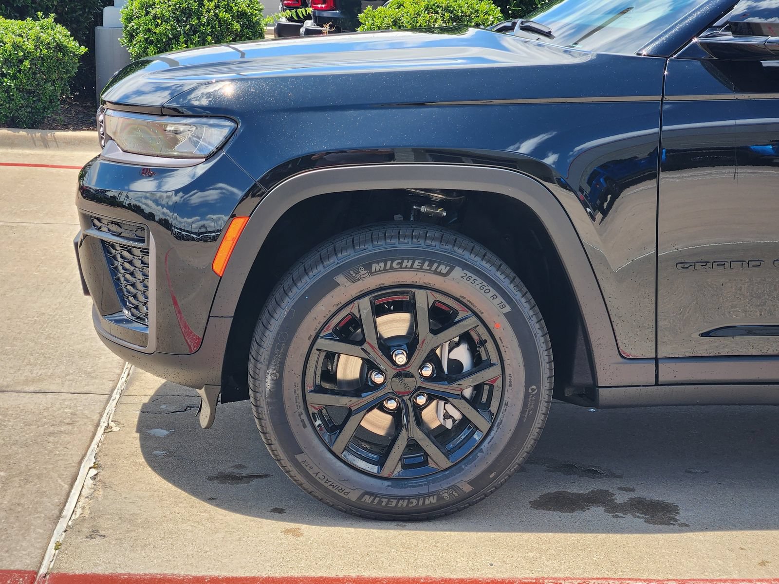 New 2026 Jeep Grand Cherokee Altitude RWD image 10