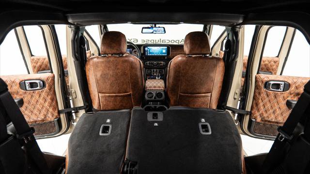 Used 2025 Jeep Gladiator Sport image 13