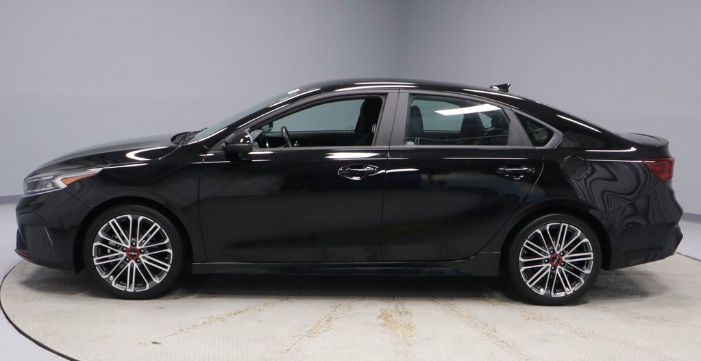 Used 2022 Kia Forte GT w/ GT Technology Package image 9