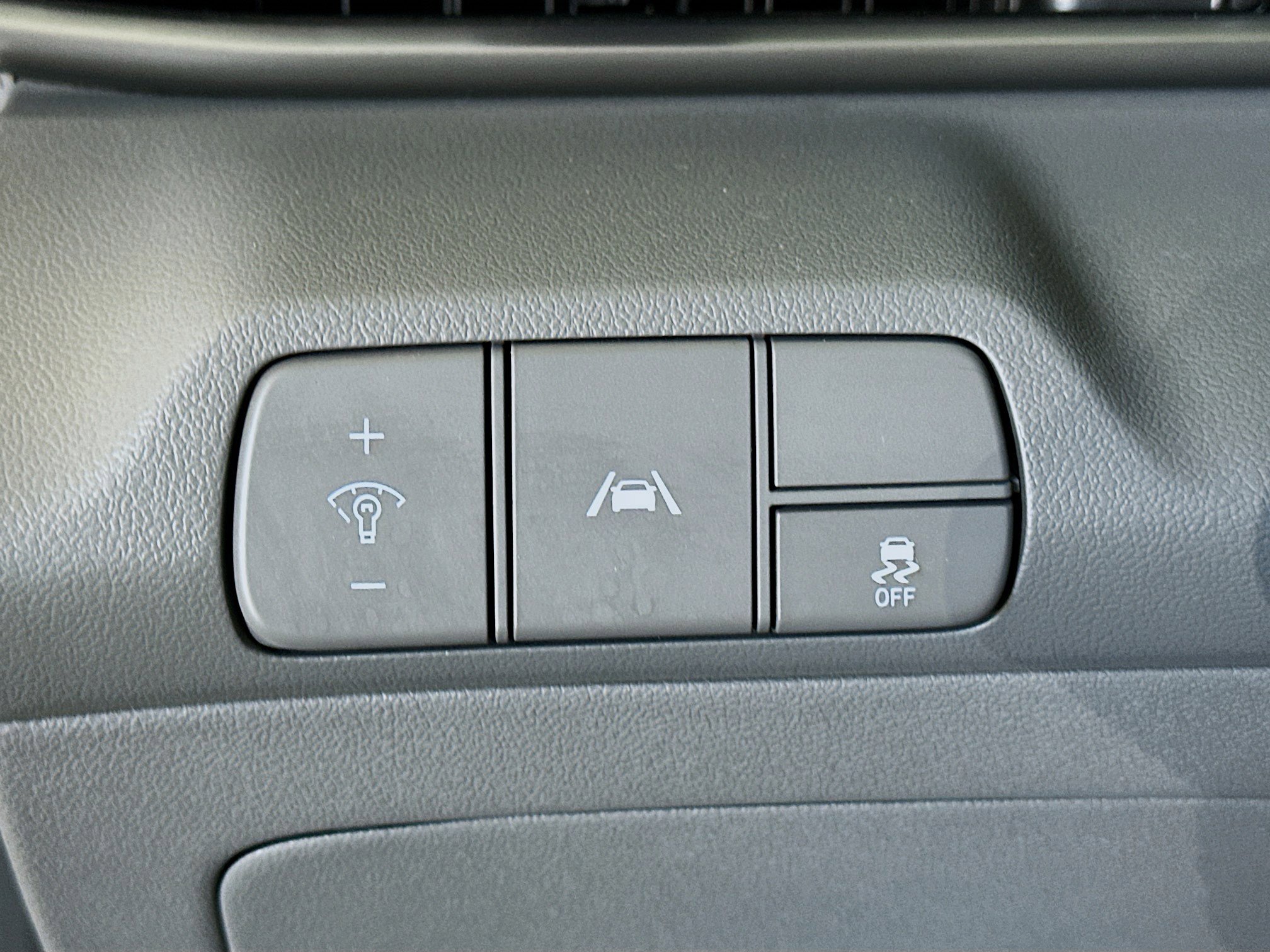 Used 2023 Hyundai Elantra SEL image 17