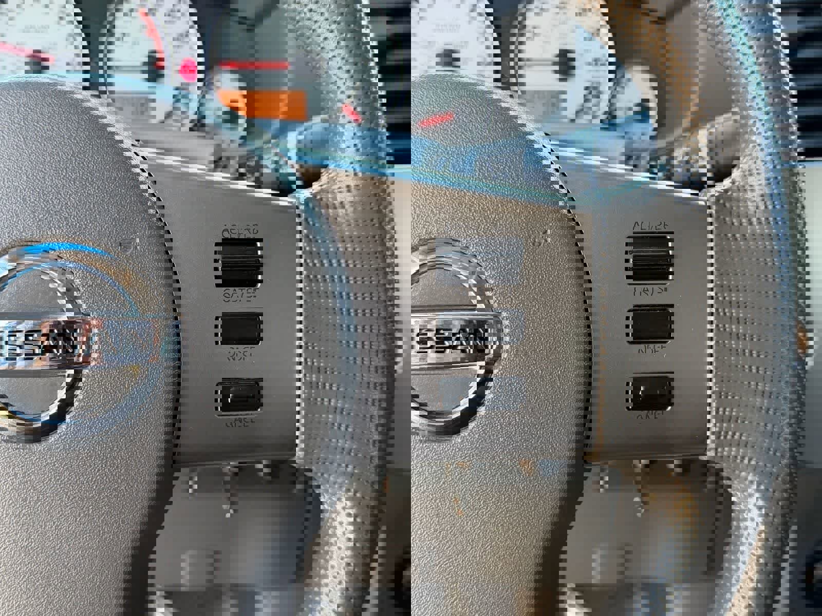 Used 2012 Nissan Frontier SV w/ Sport Appearance Pkg image 34