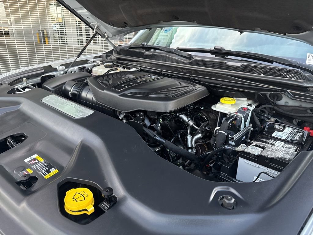 Used 2024 Jeep Wagoneer L Series II w/ Flexible Seating Group image 30