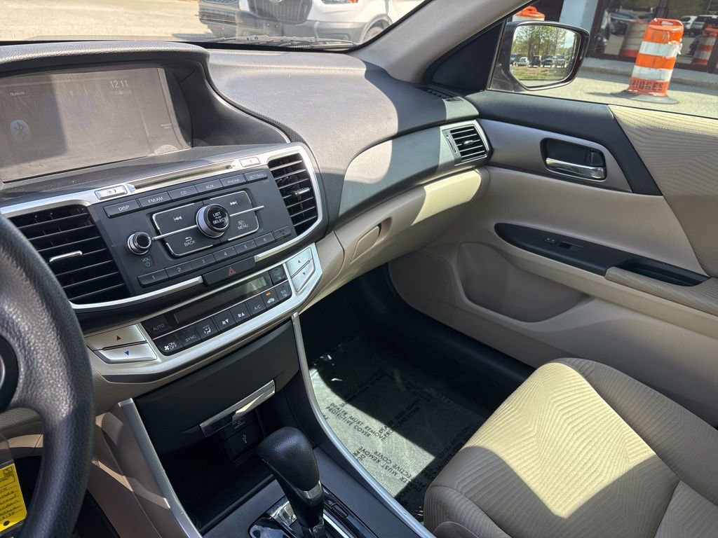 Used 2014 Honda Accord LX image 18