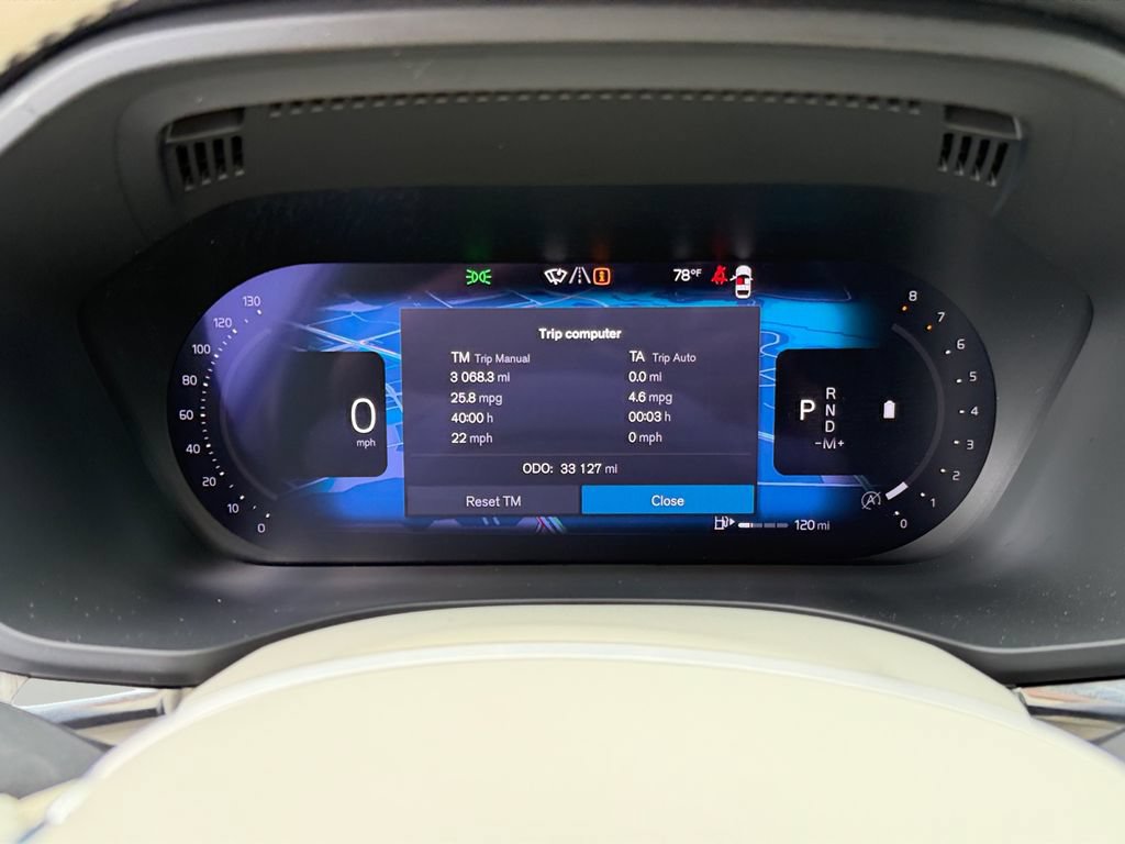 Certified 2024 Volvo XC60 B5 Plus w/ Climate Package AWD/4WD image 26