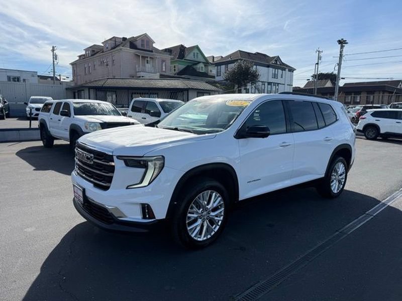 Used 2024 GMC Acadia Elevation