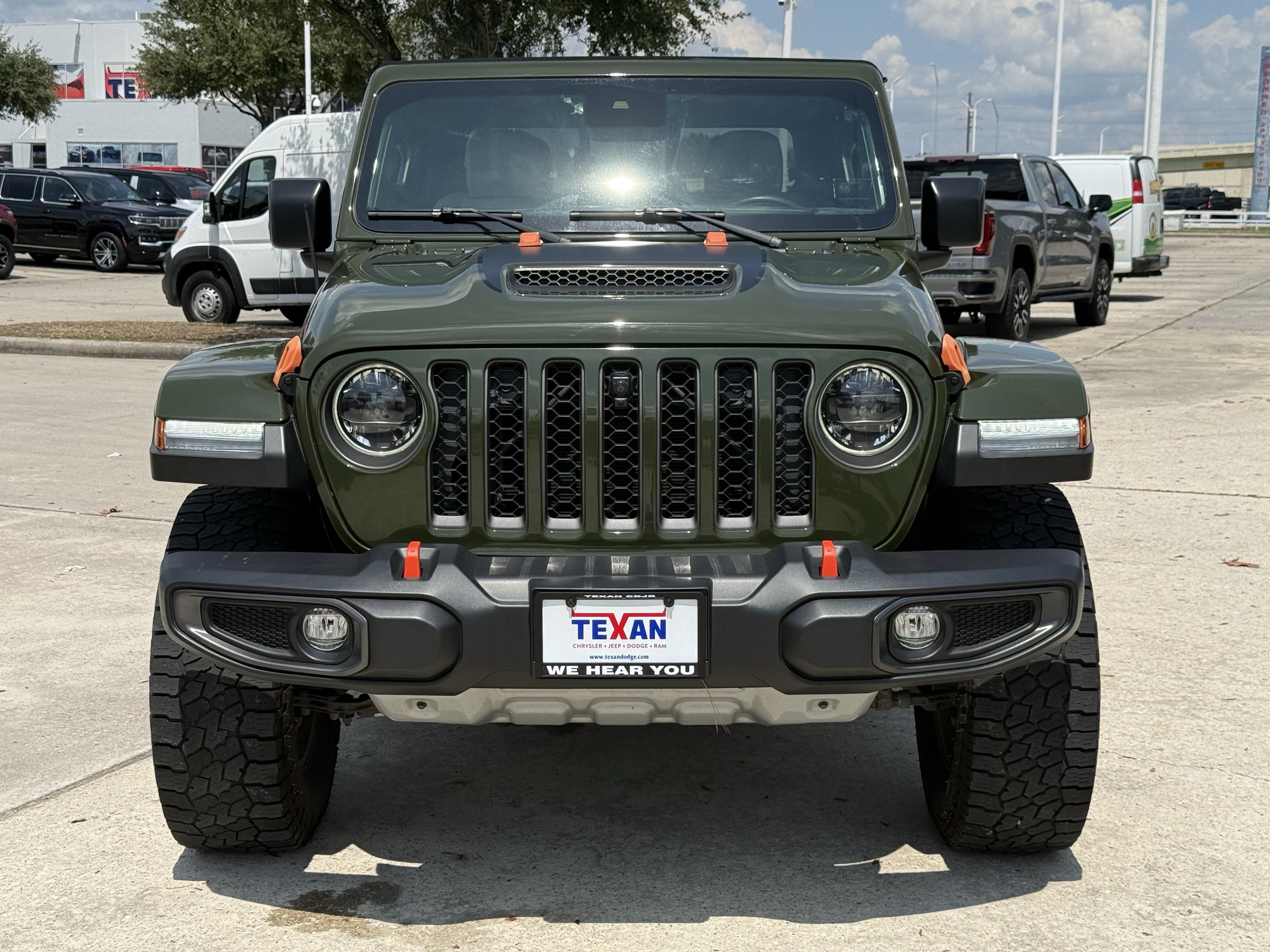 Used 2023 Jeep Gladiator Mojave w/ LED Lighting Group AWD/4WD image 11