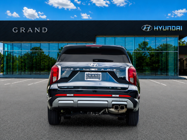 Certified 2025 Hyundai Palisade SEL FWD image 5