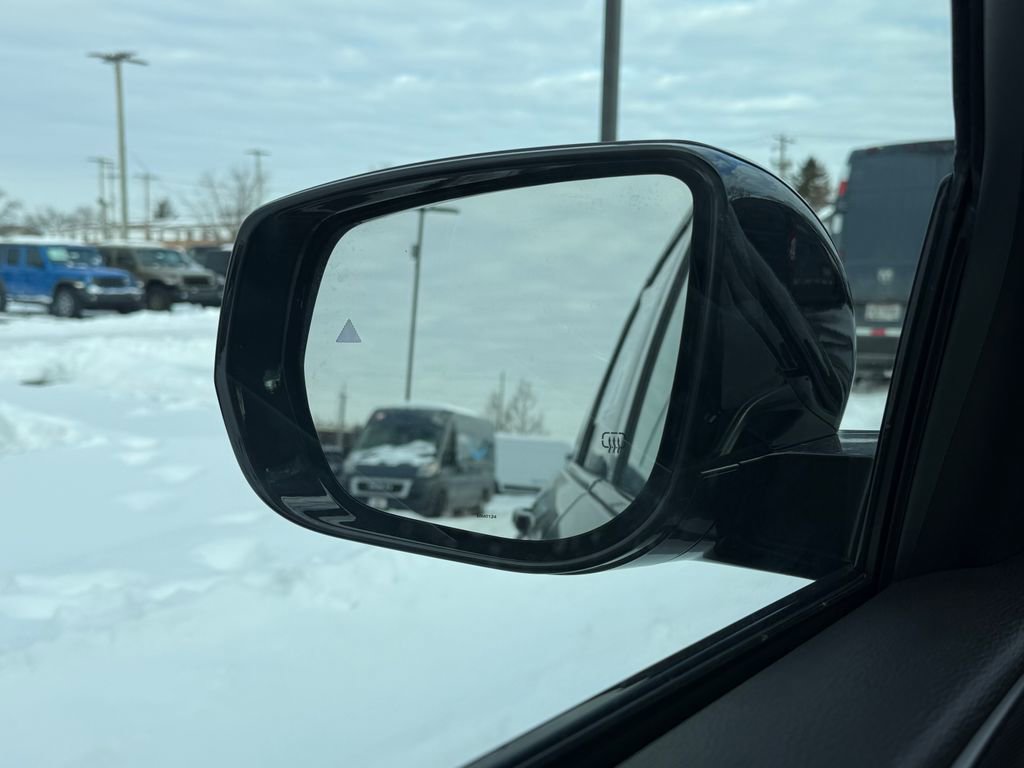 Used 2024 Jeep Grand Cherokee Altitude image 18