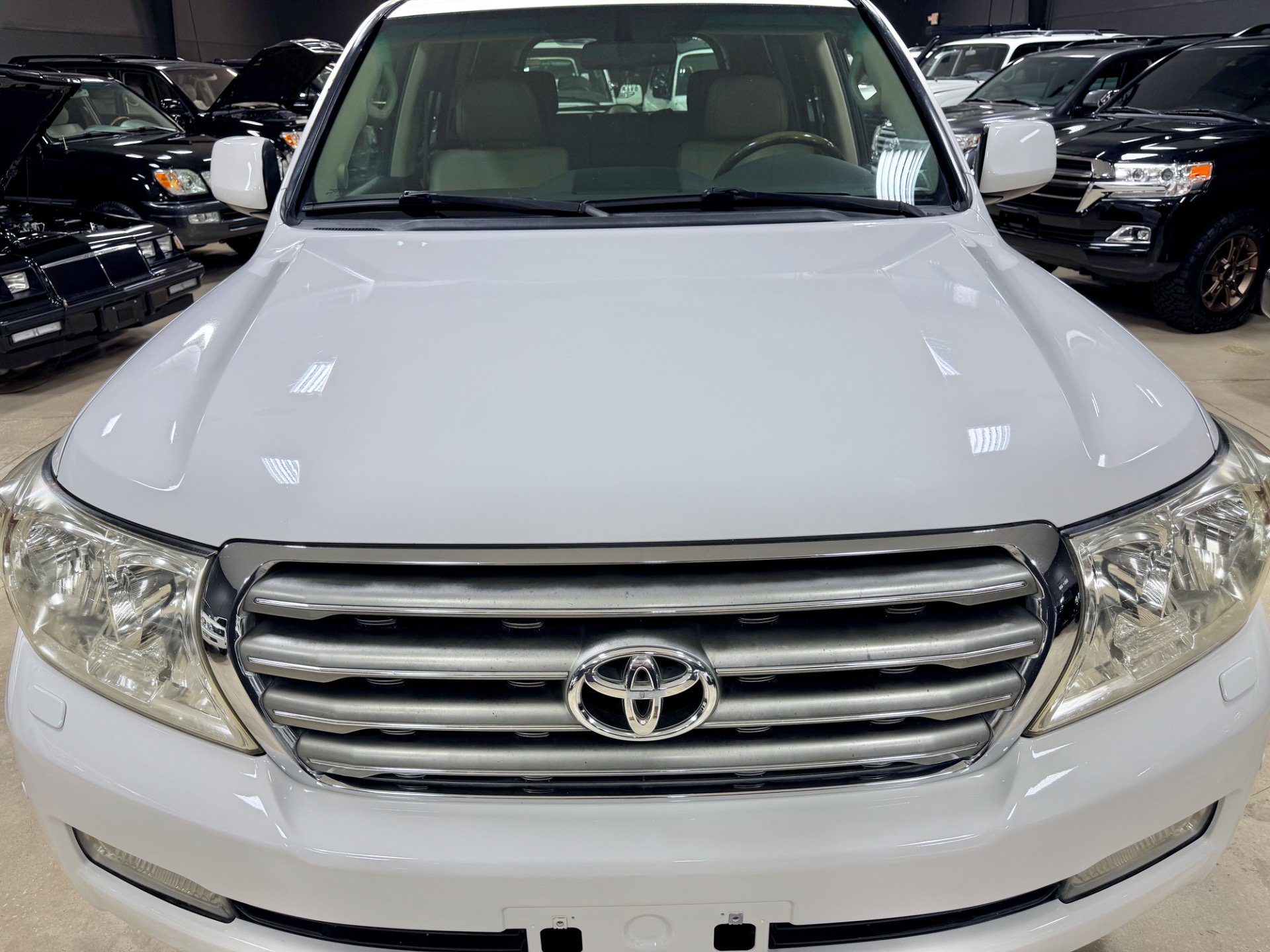 Used 2009 Toyota Land Cruiser w/ Upgrade Pkg AWD/4WD image 14