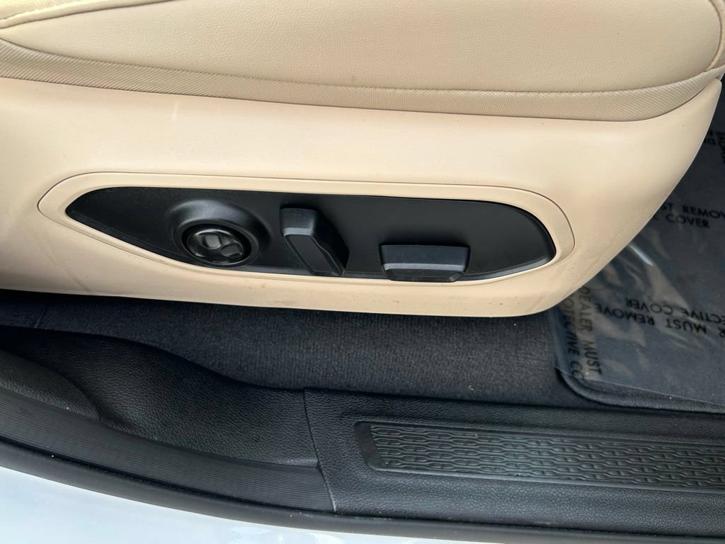 Certified 2022 Jeep Grand Cherokee L Limited RWD image 31