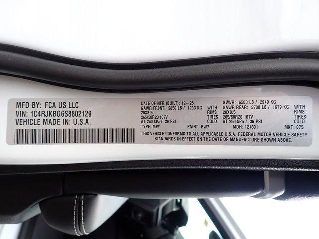 New 2025 Jeep Grand Cherokee L Limited w/ Black Appearance Package image 16